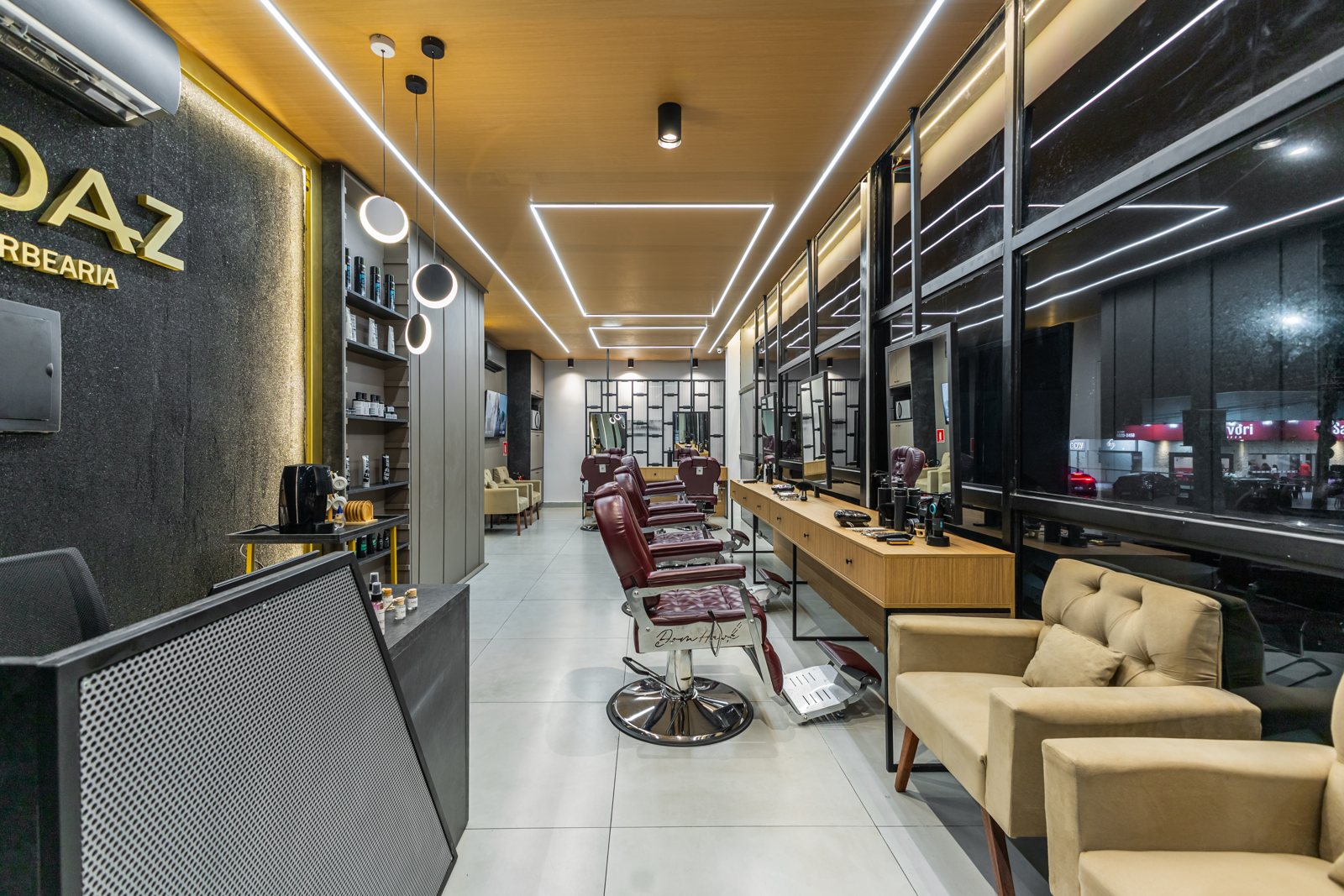 MIDAZ Barbearia — projeto comercial de Gabrielly Oliveira